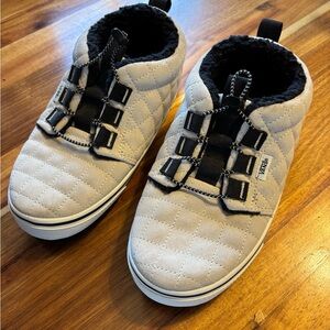 Vans MTE Mid Slipper white/ Black
